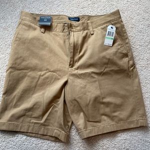 Nautica shorts size 34